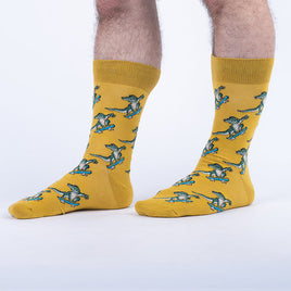 Sock it to Me "Skateboarding Gator" Mens Crew Socks