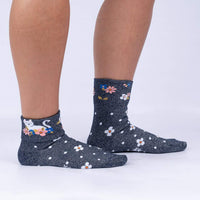 Sock it to Me Sitting Kitty Turn Cuff Crew Socks